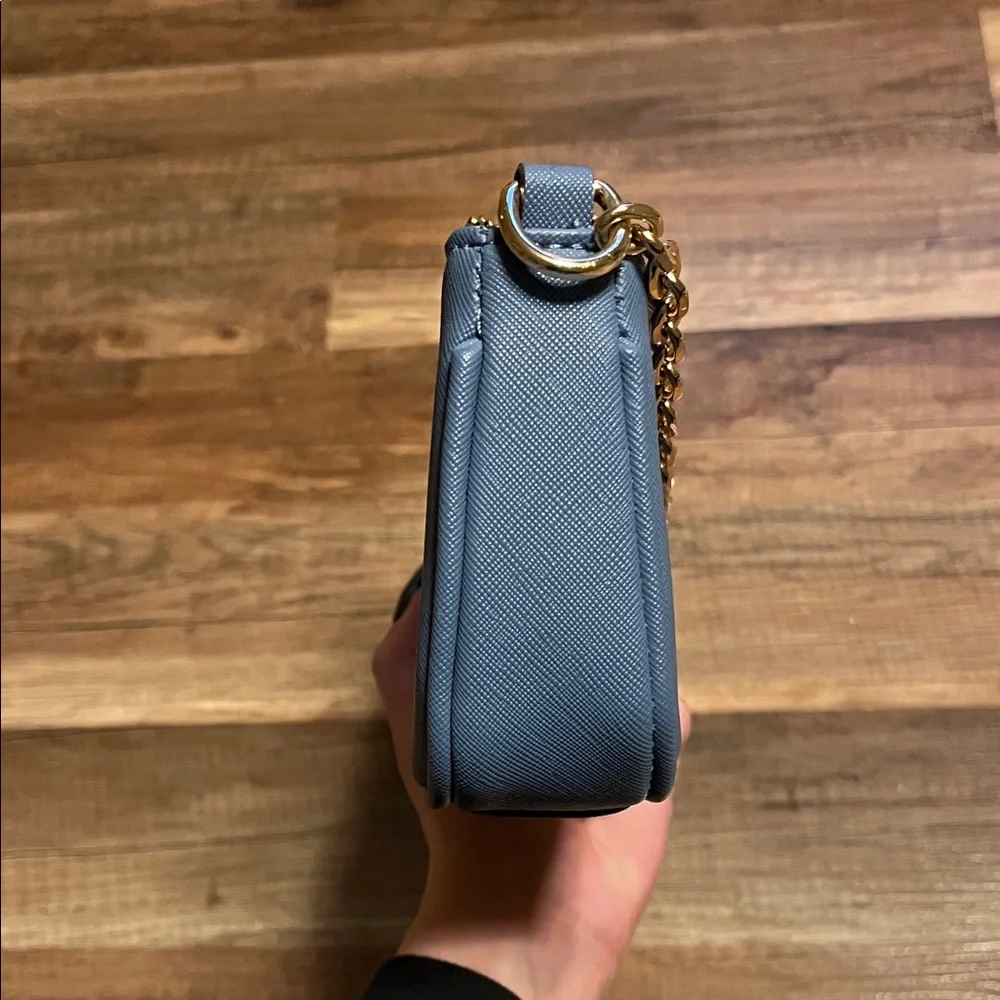 Anne Klein Blue Clutch with Gold Chain - Picture 4 of 9